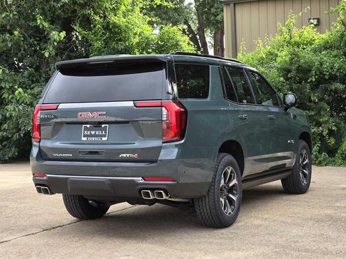 Midnight Pine 2026 GMC Yukon 4WD AT4