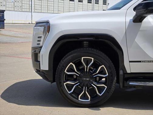2025 GMC Sierra EV Max Range Denali