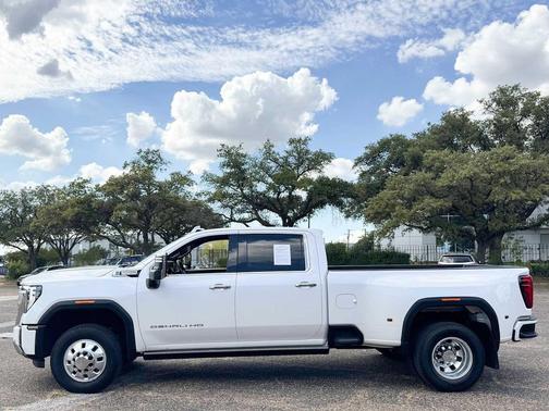 2024 GMC Sierra 3500 Denali
