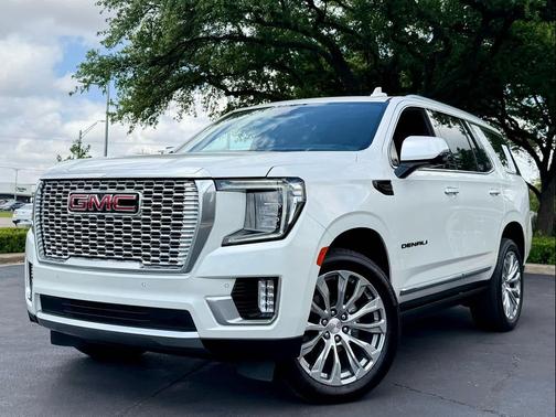 White Frost Tricoat 2023 GMC Yukon Denali