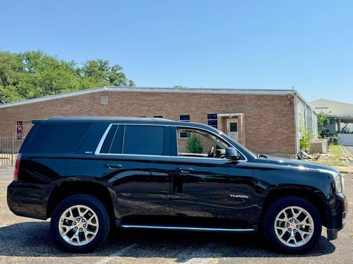 2017 GMC Yukon SLT