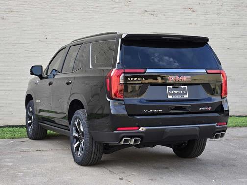 Onyx Black 2026 GMC Yukon 4WD AT4