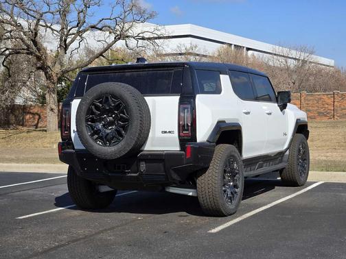 2026 GMC HUMMER EV SUV 2X