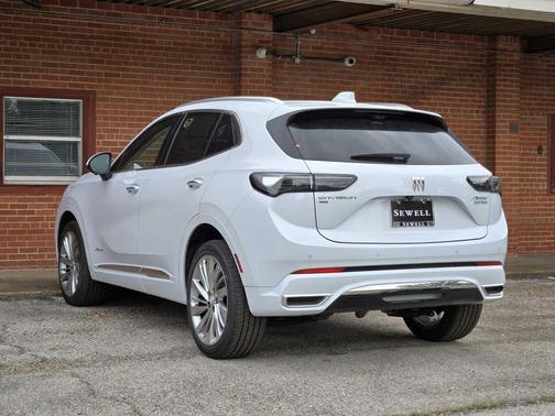 Iridescent White Tricoat 2026 Buick Envision Avenir AWD
