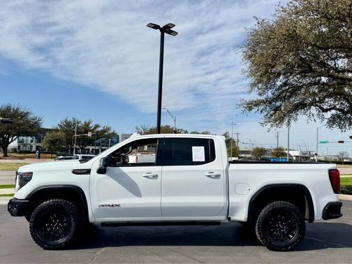 2023 GMC Sierra 1500 AT4X
