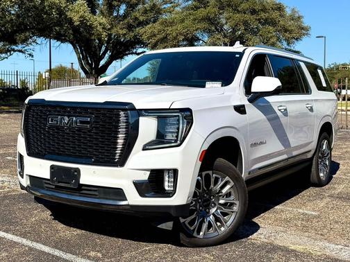 2023 GMC Yukon XL Denali Ultimate