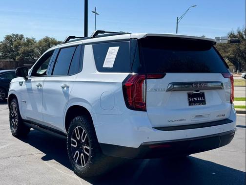2023 GMC Yukon 4WD AT4