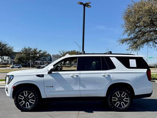 2023 GMC Yukon 4WD AT4