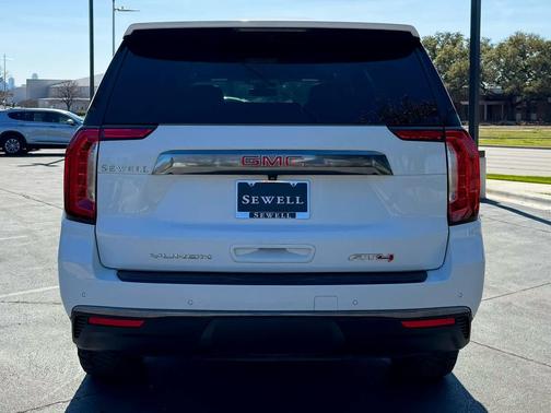 2023 GMC Yukon 4WD AT4