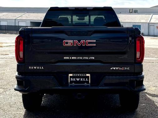 2022 GMC Sierra 1500 AT4X
