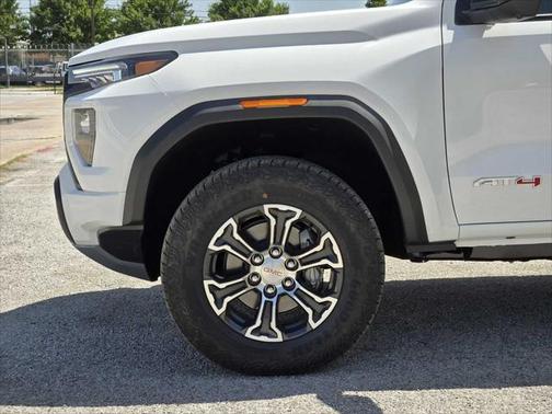 2025 GMC Canyon Base