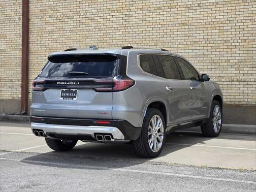 2025 GMC Acadia Denali