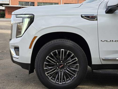 Summit White 2026 GMC Yukon XL 4WD Elevation