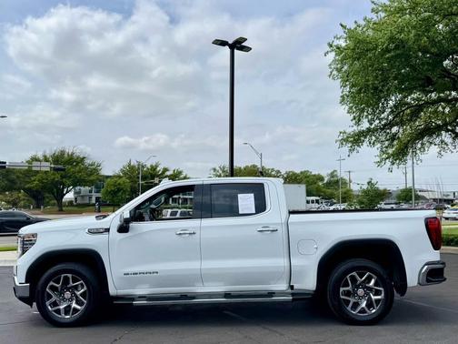 2024 GMC Sierra 1500 SLT