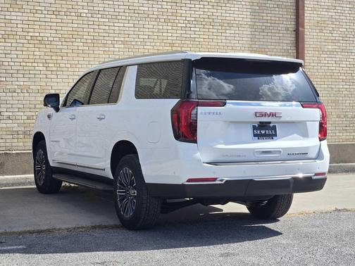 2026 GMC Yukon XL 4WD Elevation