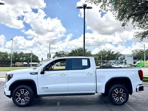 2022 GMC Sierra 1500 AT4