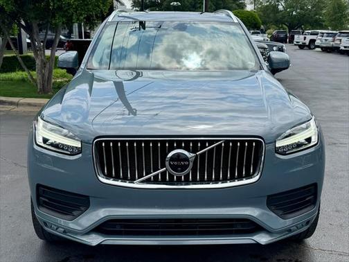 2020 Volvo XC90 T6 Momentum