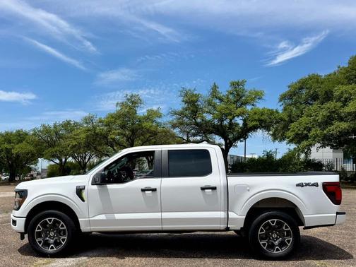 Oxford White 2025 Ford F-150 STX