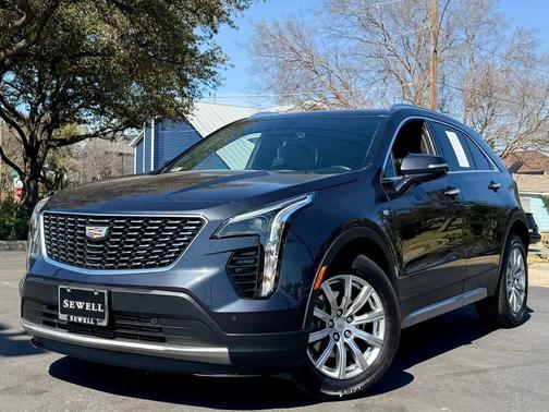 2023 Cadillac XT4 Premium Luxury