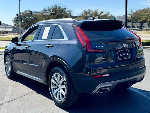 2023 Cadillac XT4 Premium Luxury