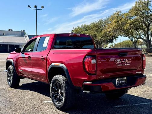 2023 GMC Canyon Elevation