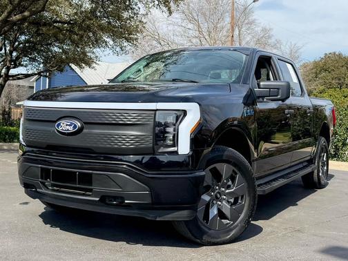 2024 Ford F-150 Lightning XLT