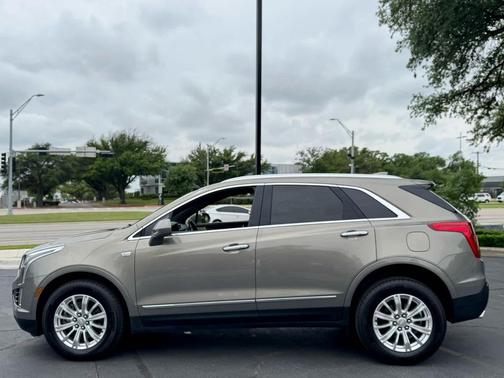 Bronze Dune Metallic 2019 Cadillac XT5 Base