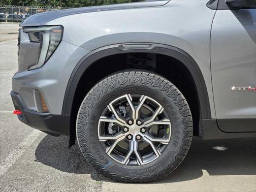 2025 GMC Acadia AWD AT4