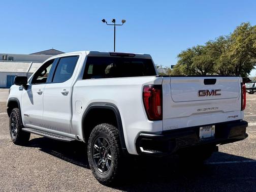 2025 GMC Sierra 1500 AT4X