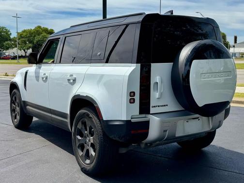 2023 Land Rover Defender 110 S