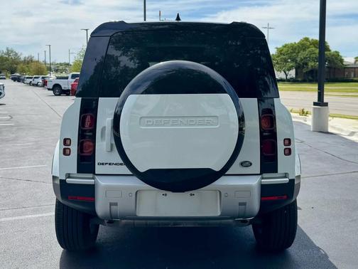 2023 Land Rover Defender 110 S