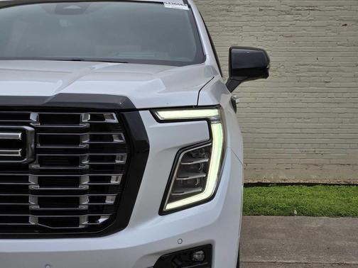 Glacier White Tricoat 2026 GMC Yukon Denali Ultimate