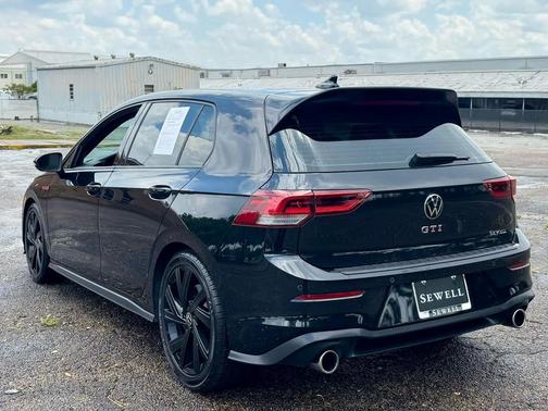 Deep Black Pearl 2022 Volkswagen Golf GTI 1.4T TSI