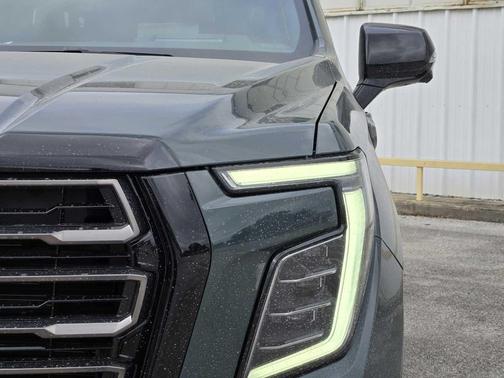 Midnight Pine 2026 GMC Yukon XL 4WD AT4 Ultimate