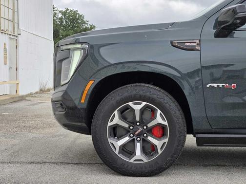 Midnight Pine 2026 GMC Yukon XL 4WD AT4 Ultimate
