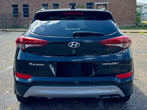 Black Noir Pearl 2018 Hyundai TUCSON Limited