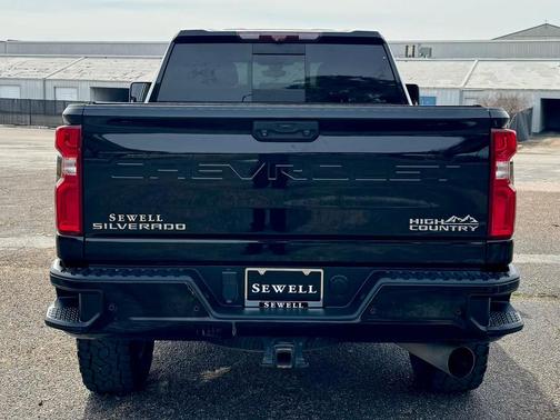 2022 Chevrolet Silverado 2500 High Country