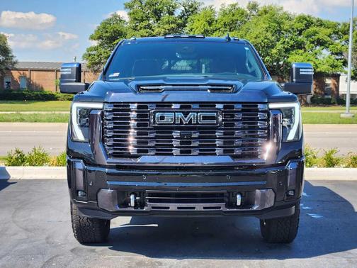 Onyx Black 2024 GMC Sierra 2500 Denali Ultimate