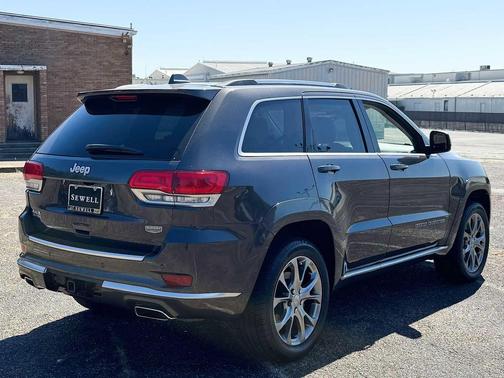 2020 Jeep Grand Cherokee Summit