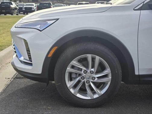 Summit White 2026 Buick Envista Preferred FWD