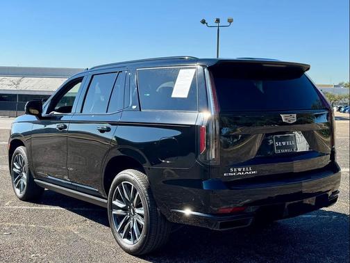 2022 Cadillac Escalade Sport