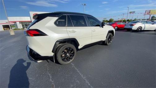 2022 Toyota RAV4 Hybrid SE