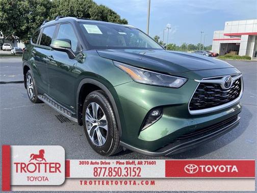 2025 Toyota Highlander Hybrid XLE