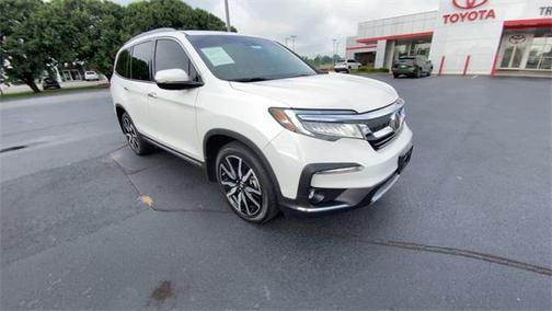 2022 Honda Pilot Touring 8-Passenger