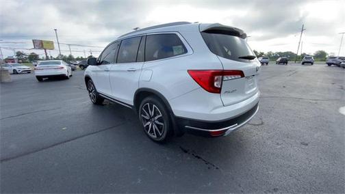 2022 Honda Pilot Touring 8-Passenger