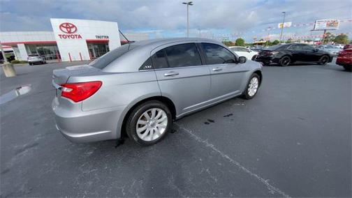 2013 Chrysler 200 Touring