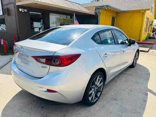 2018 Mazda Mazda3 Touring