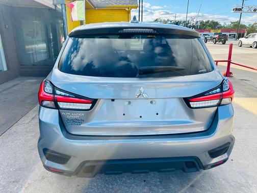 2024 Mitsubishi Outlander Sport SE