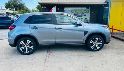 2024 Mitsubishi Outlander Sport SE