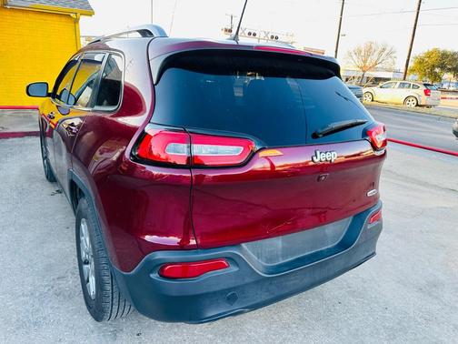 2018 Jeep Cherokee Latitude Plus